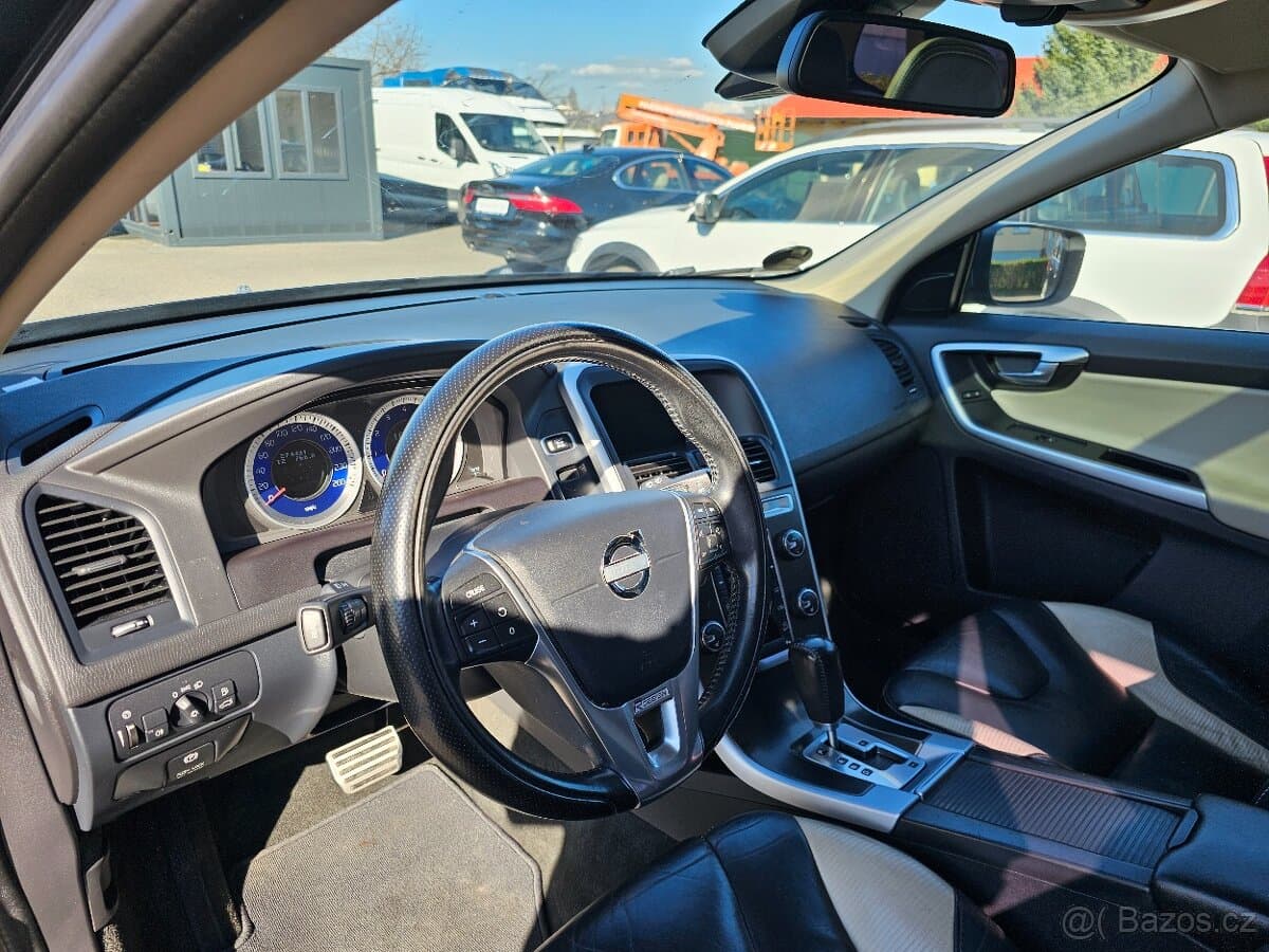 2011 Volvo XC60 - 9