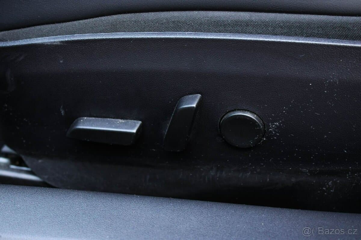 2020 Tesla MODEL 3 - 9