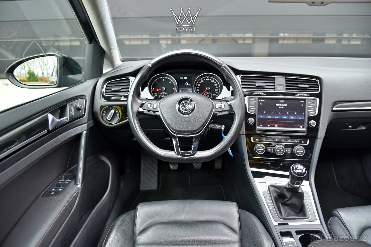 2013 Volkswagen GOLF - 9