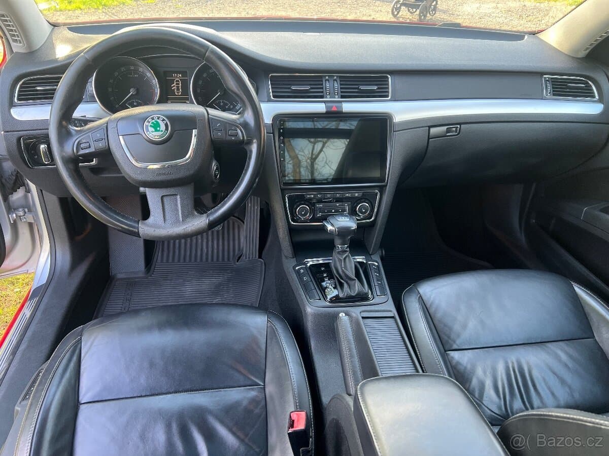 2011 Škoda SUPERB - 9
