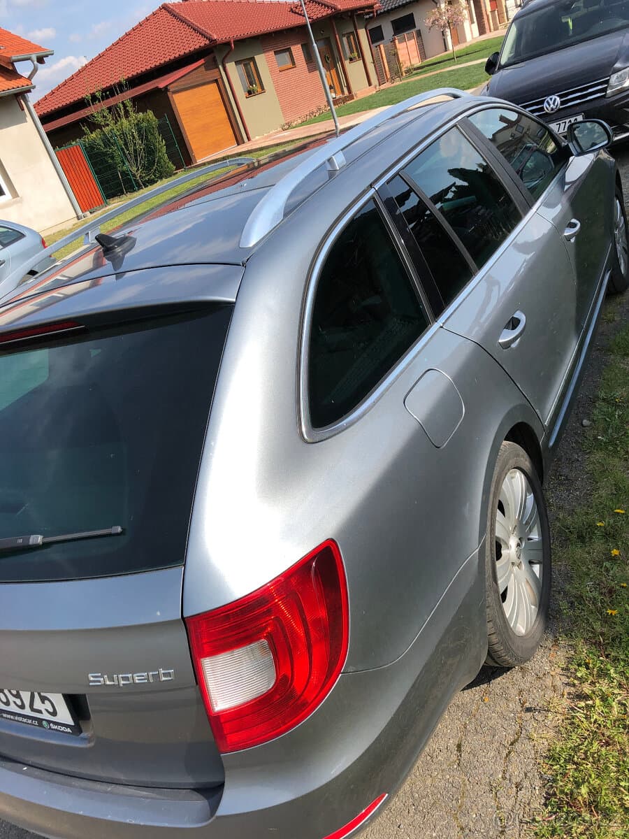 2011 Škoda SUPERB - 9