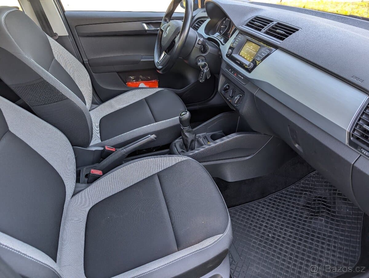 2016 Škoda FABIA - 9