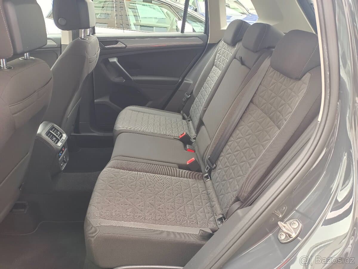 2021 Volkswagen TIGUAN - 9