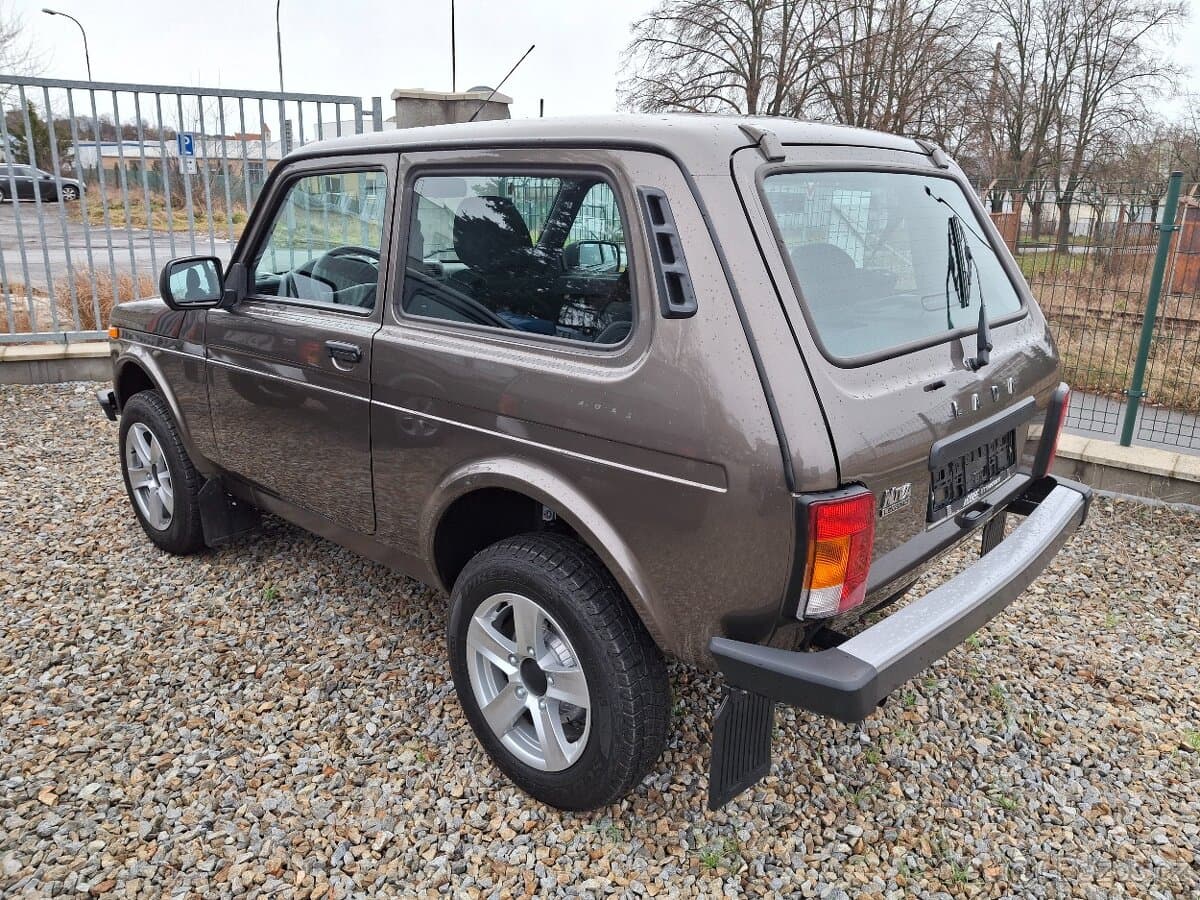 2025 Lada NIVA - 9