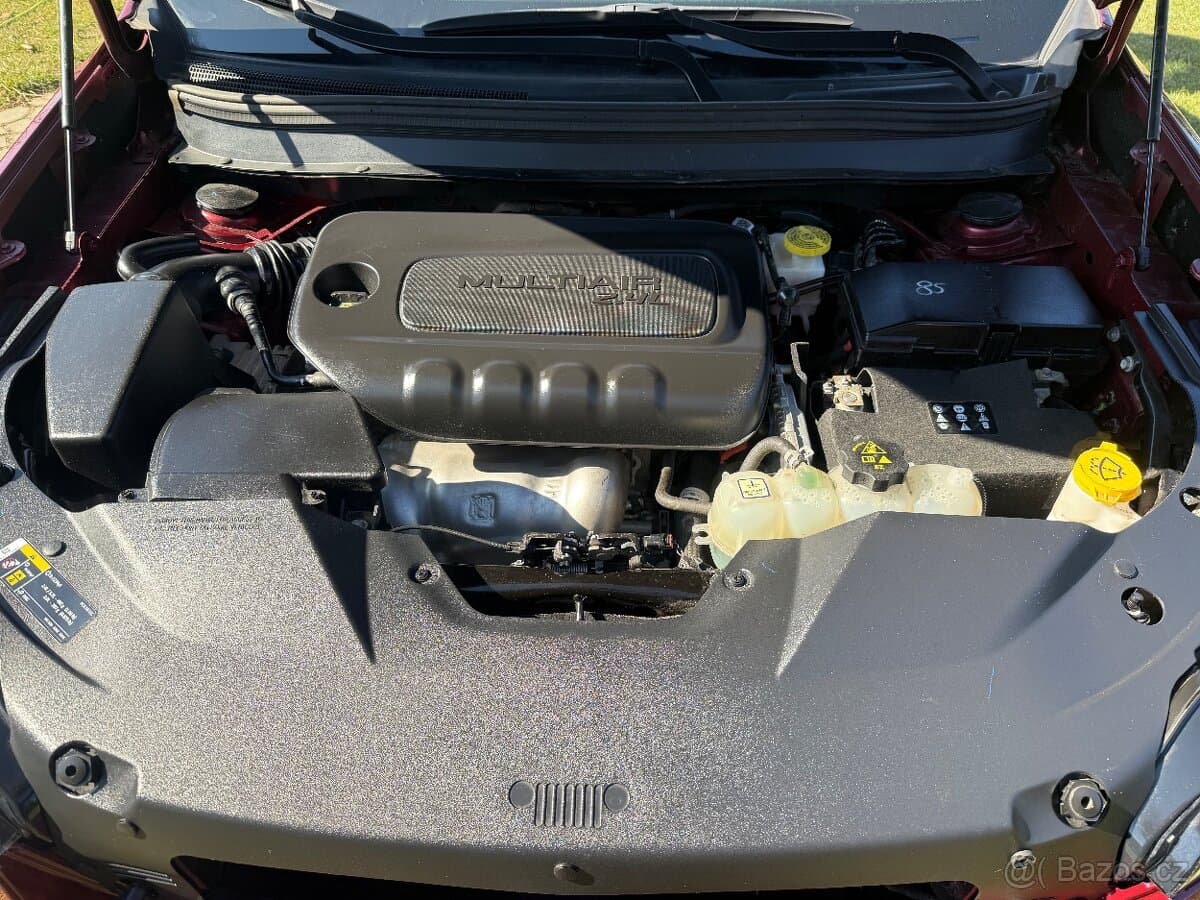 2021 Jeep CHEROKEE - 9