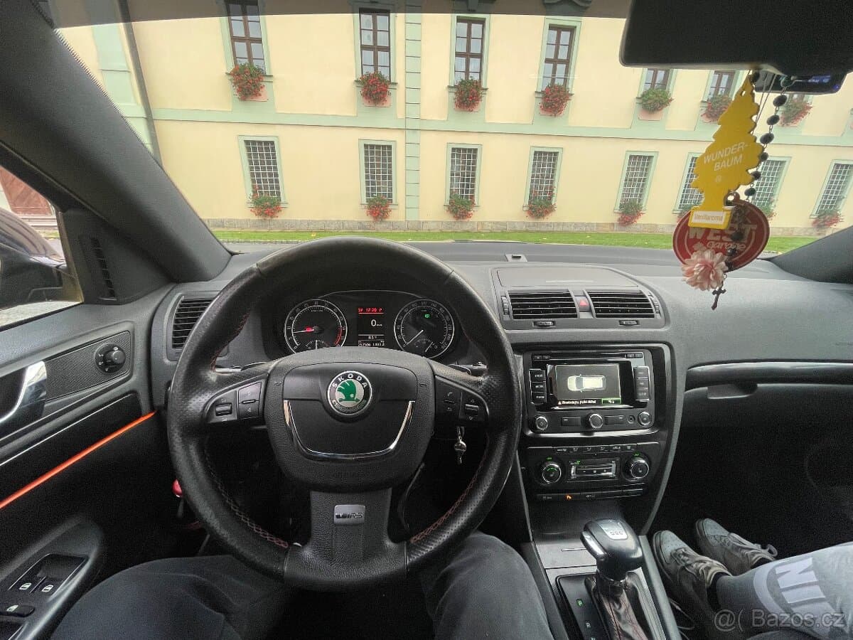 Škoda OCTAVIA - 9
