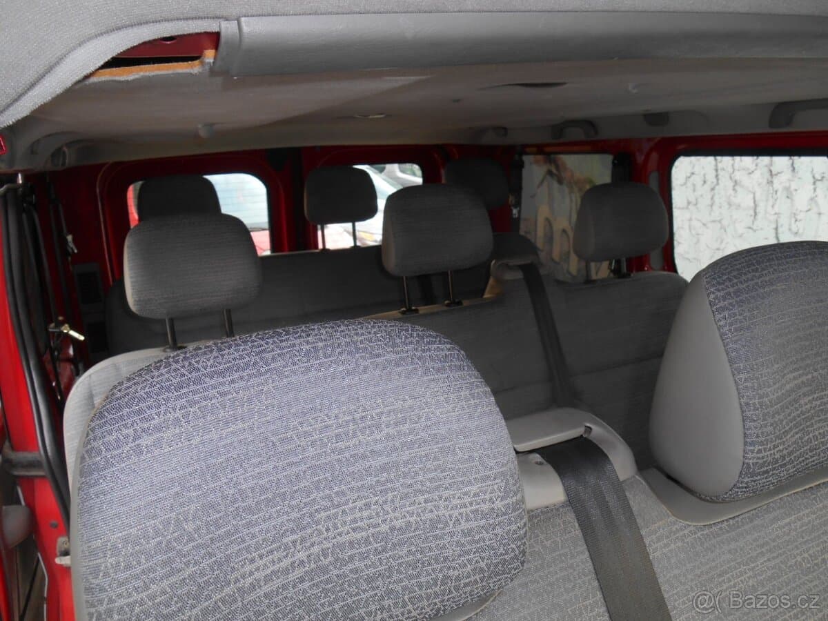 2008 Renault TRAFIC - 9