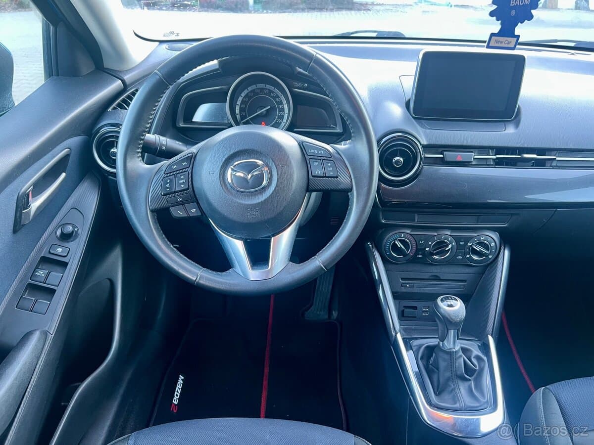 2015 Mazda 2 - 9