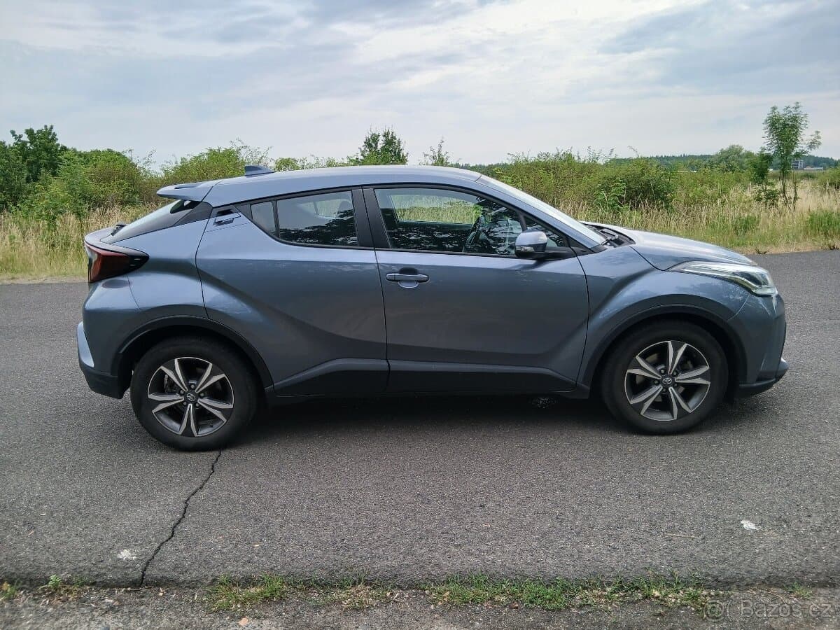 2023 Toyota C-HR - 9