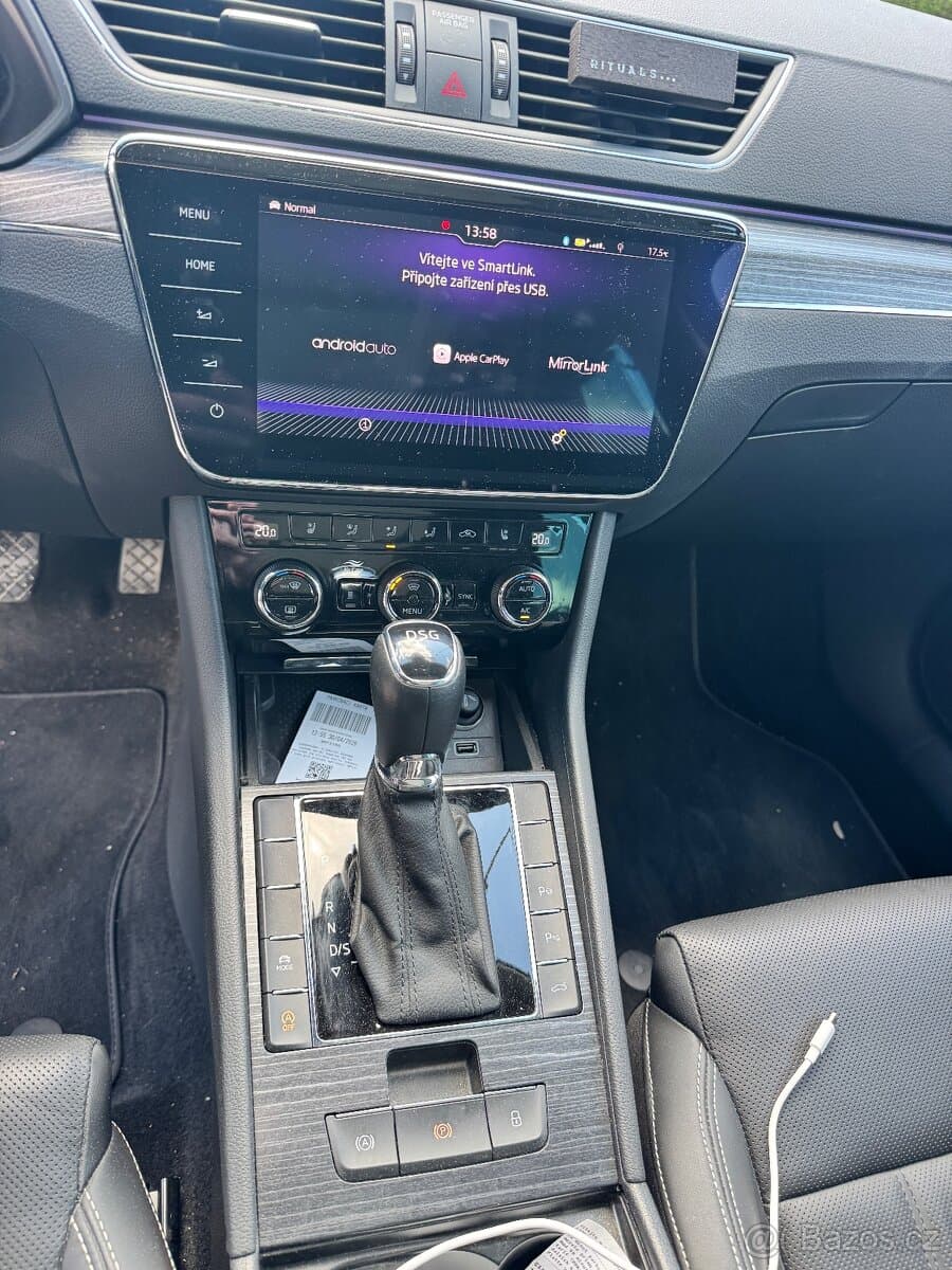 2020 Škoda SUPERB - 9