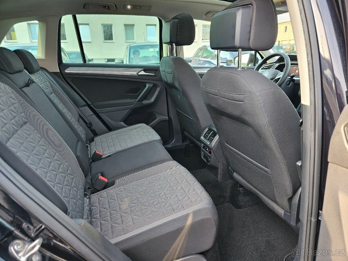 2021 Volkswagen TIGUAN - 9