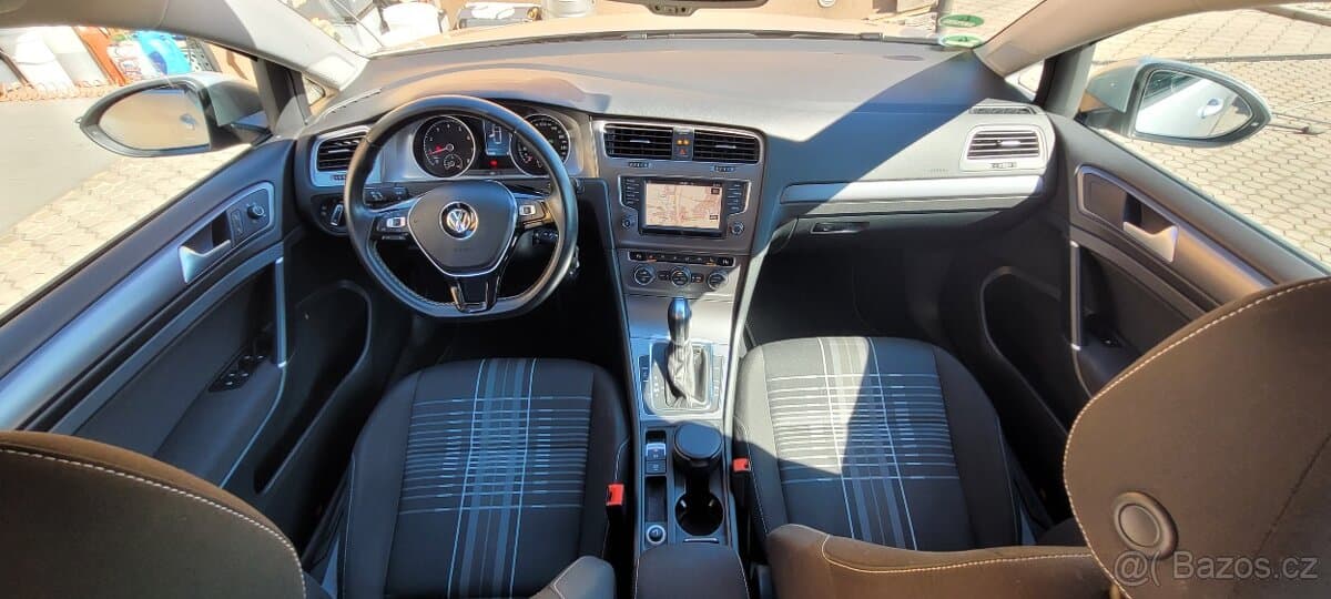 2016 Volkswagen GOLF - 9