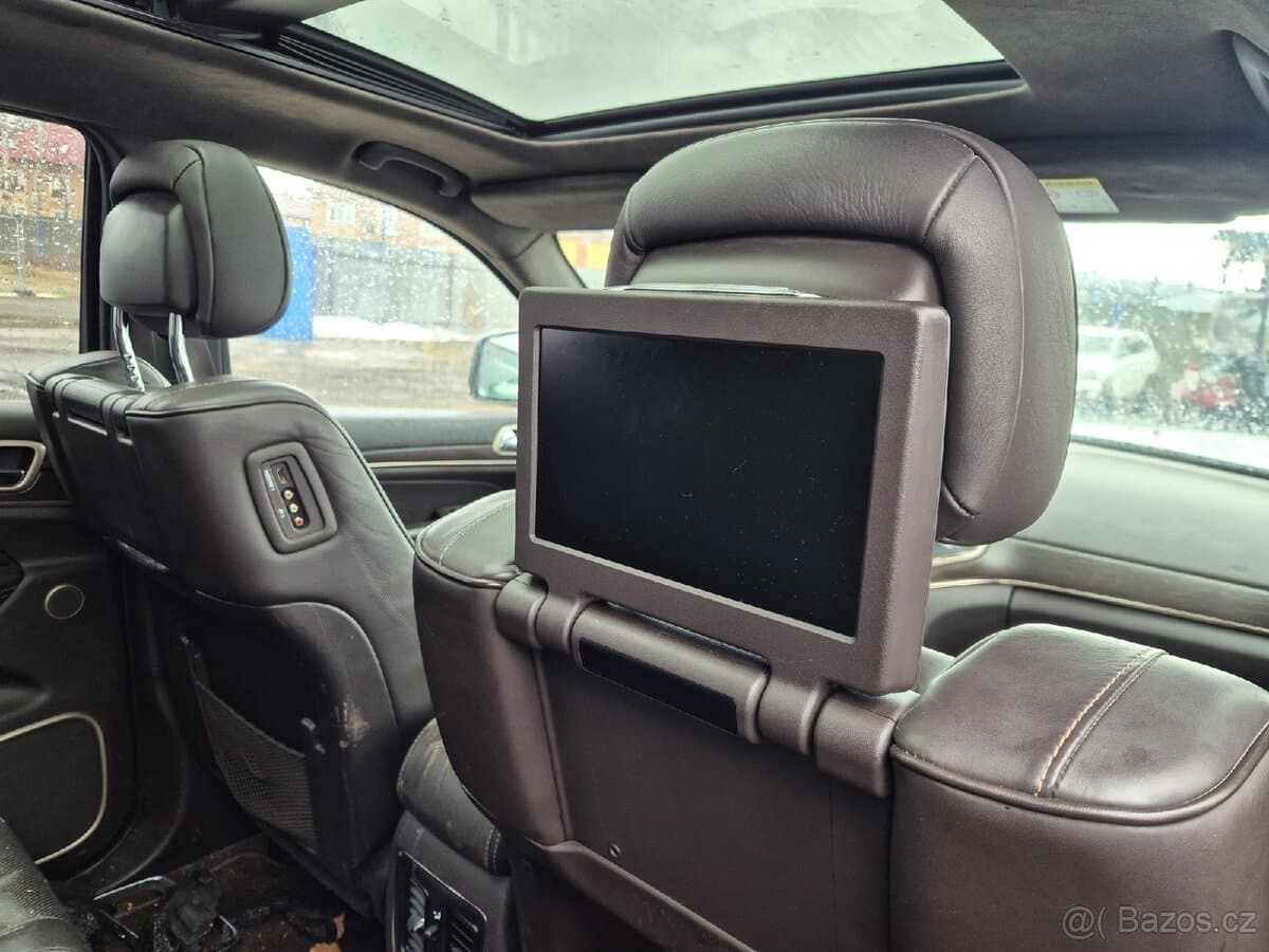 2014 Jeep CHEROKEE - 9