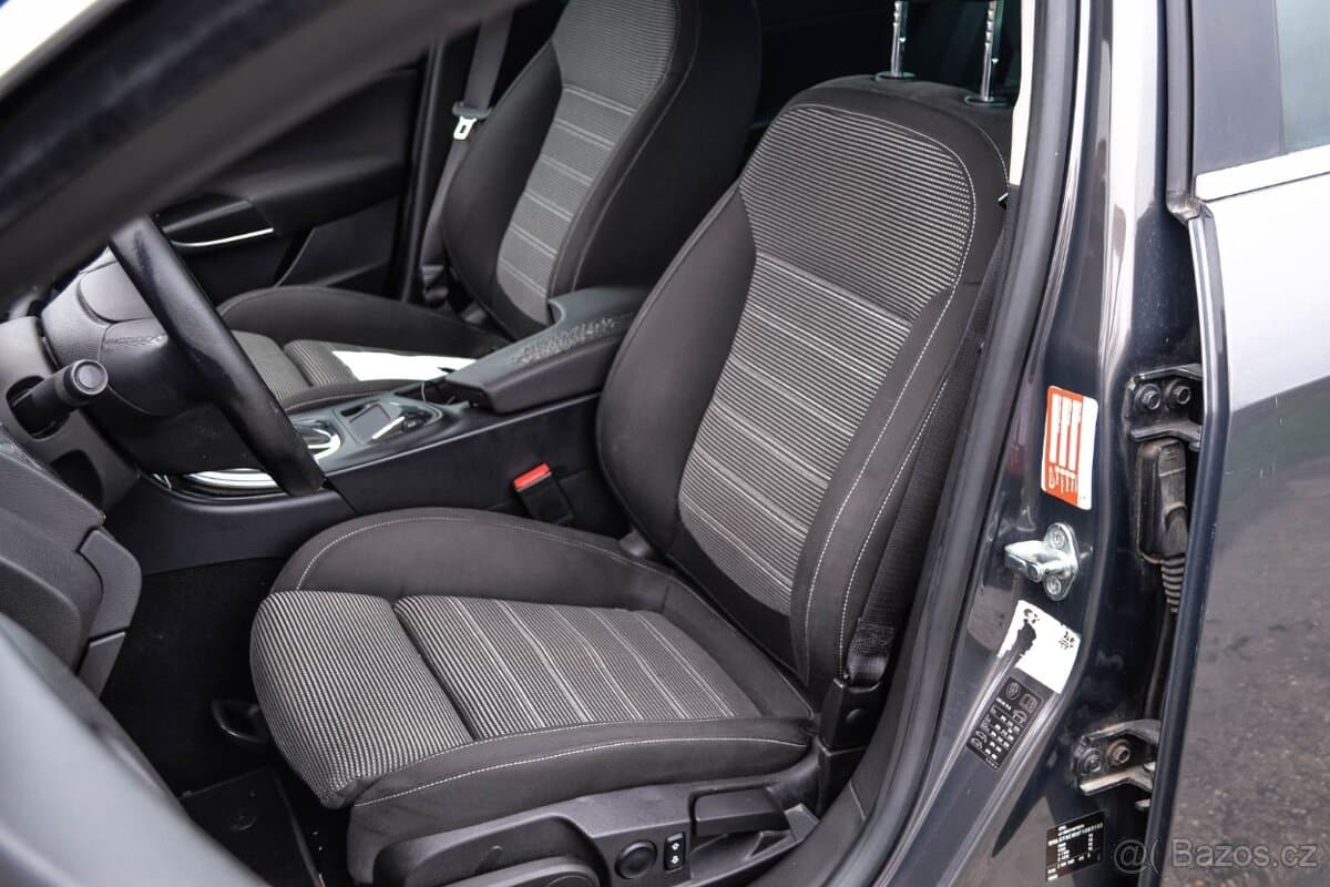 2015 Opel INSIGNIA - 9