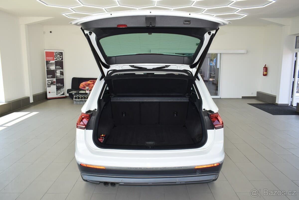 2016 Volkswagen TIGUAN - 9
