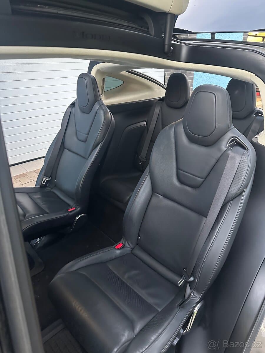 2016 Tesla MODEL X - 9