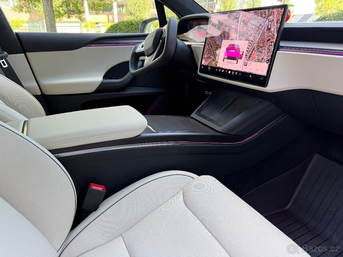 2026 Tesla MODEL X - 9