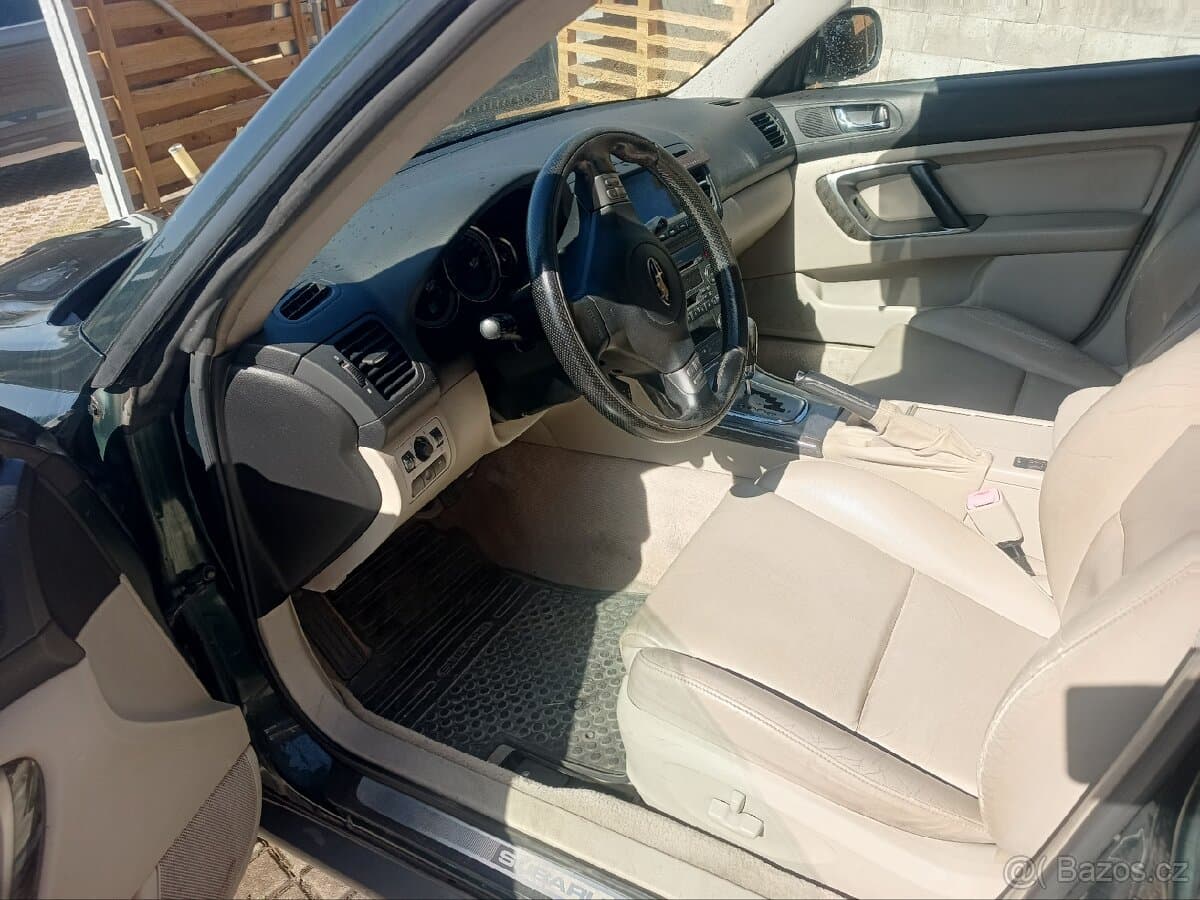 2004 Subaru OUTBACK - 9