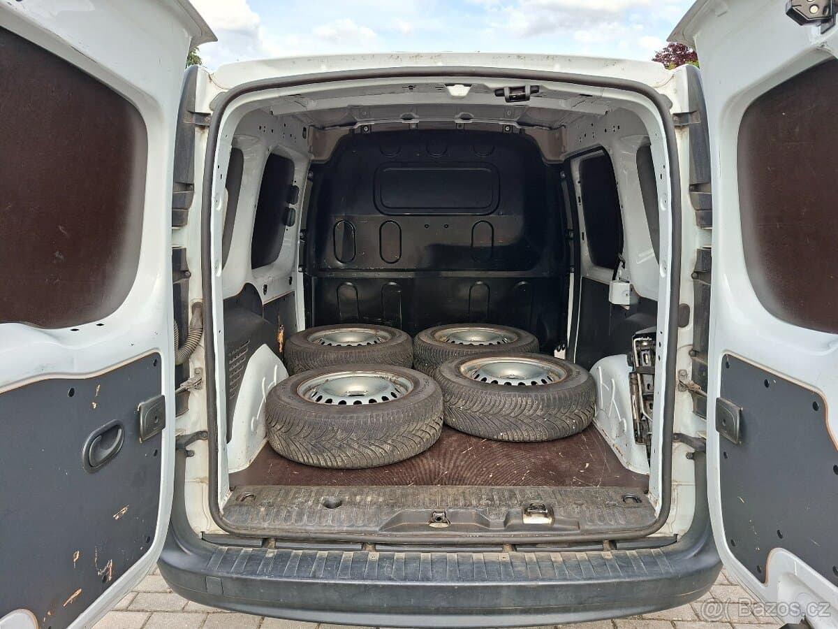2019 Renault KANGOO - 9