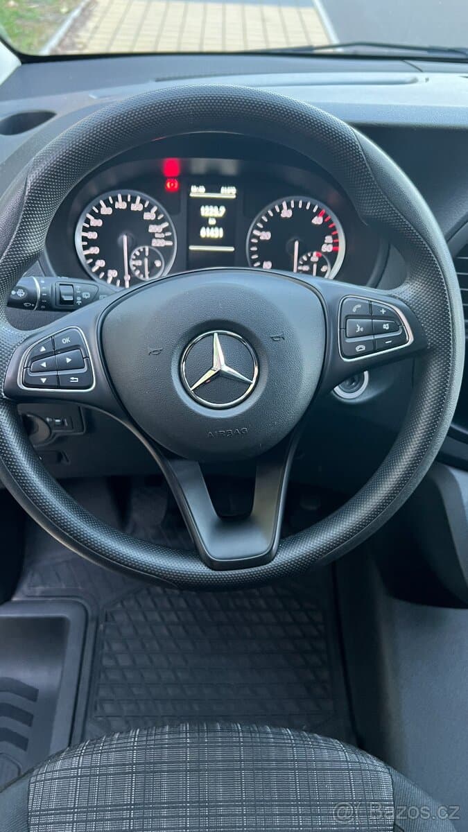 Mercedes-Benz VITO - 9