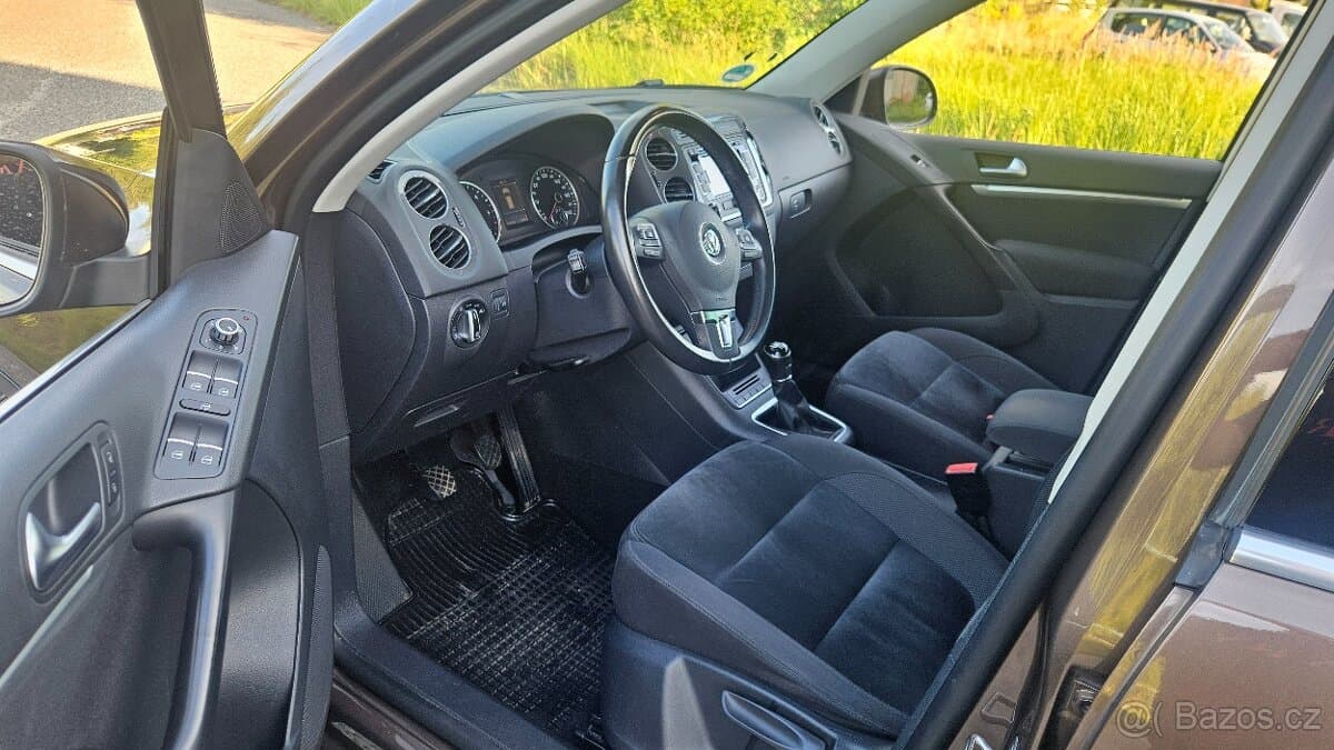 Volkswagen TIGUAN - 9
