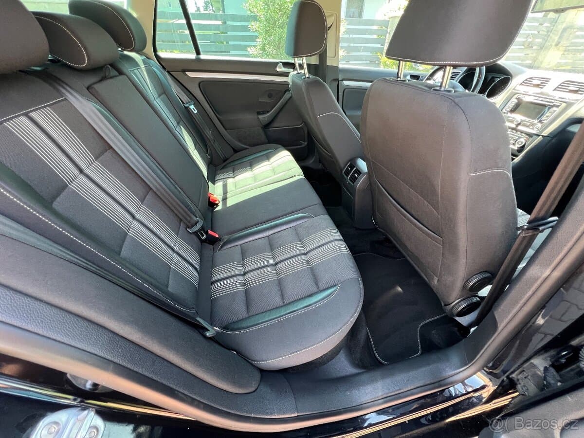 2012 Volkswagen GOLF - 9