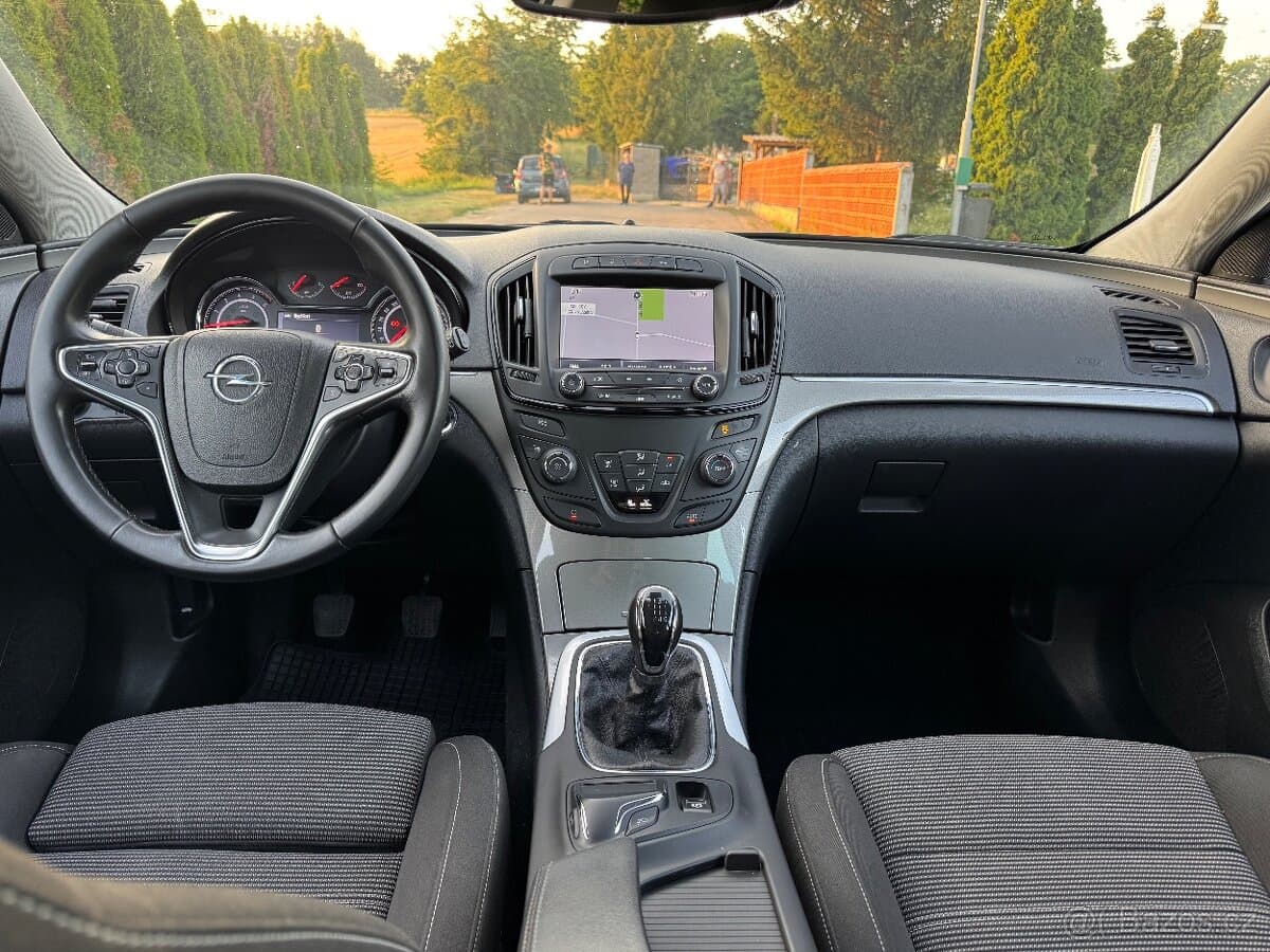 2014 Opel INSIGNIA - 9