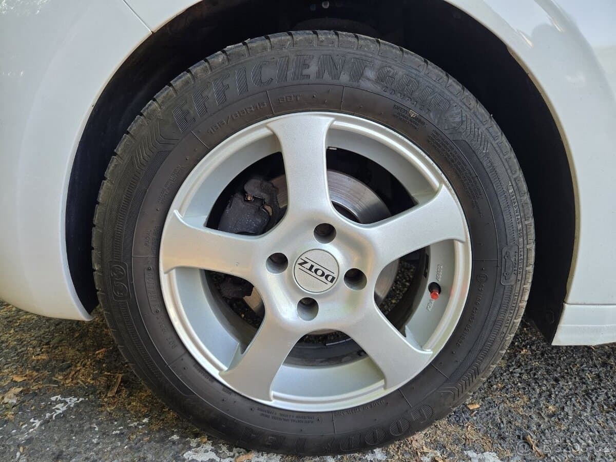 2013 Peugeot 208 - 9