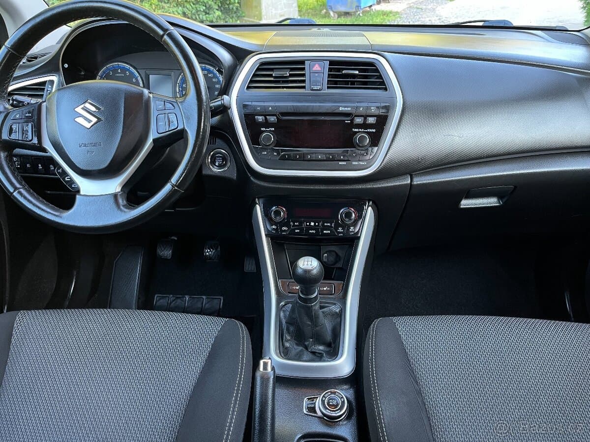 2014 Suzuki S-CROSS - 9