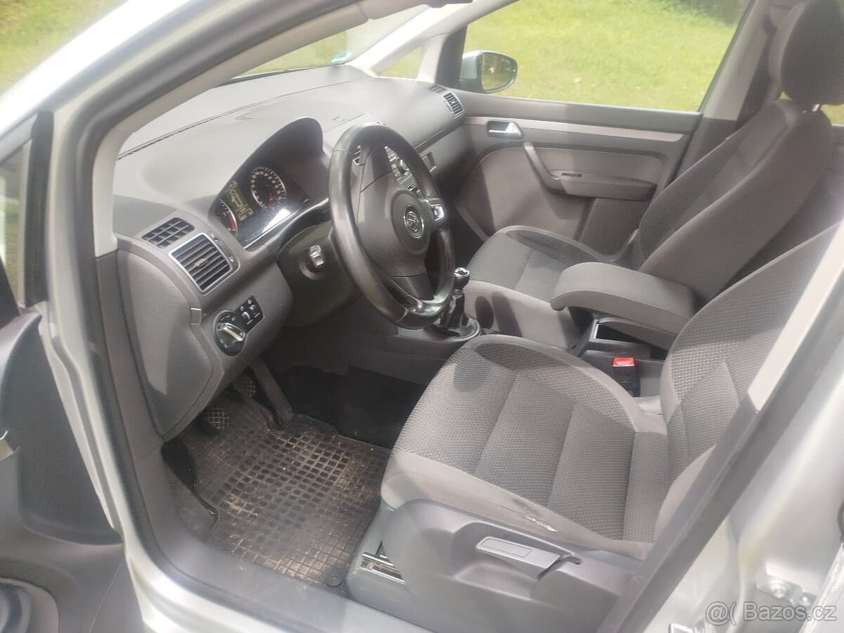 2012 Volkswagen TOURAN - 9