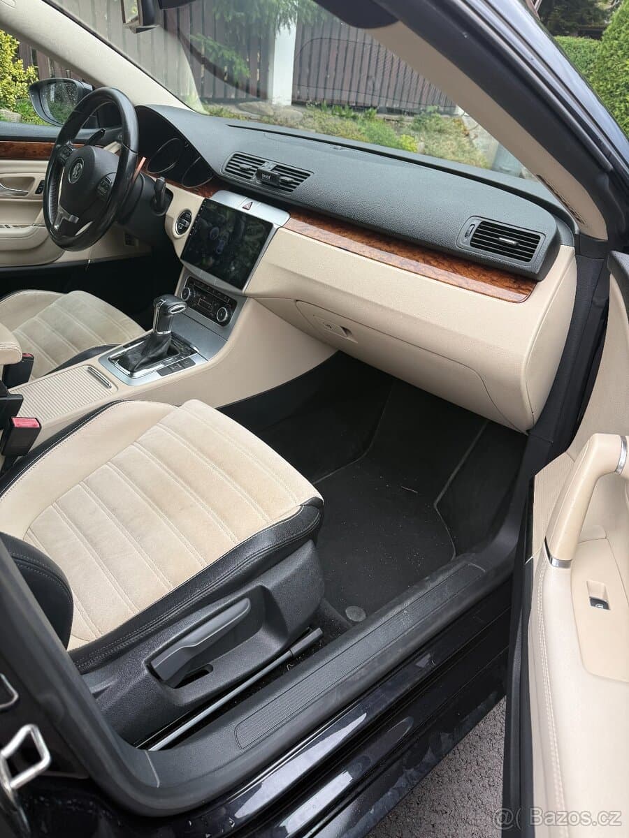2008 Volkswagen PASSAT CC - 9