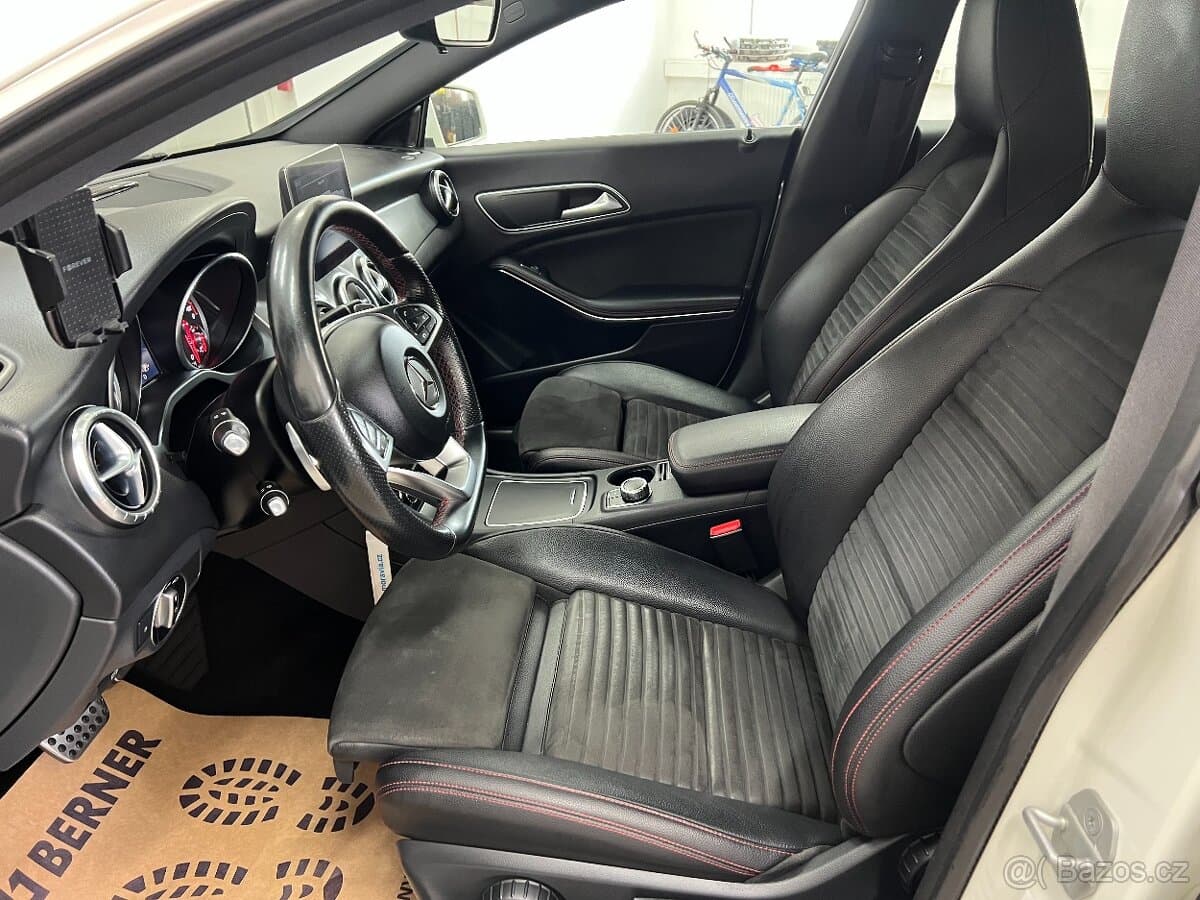 2017 Mercedes-Benz CLA - 9