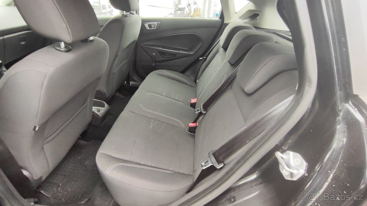 2015 Ford FIESTA - 9