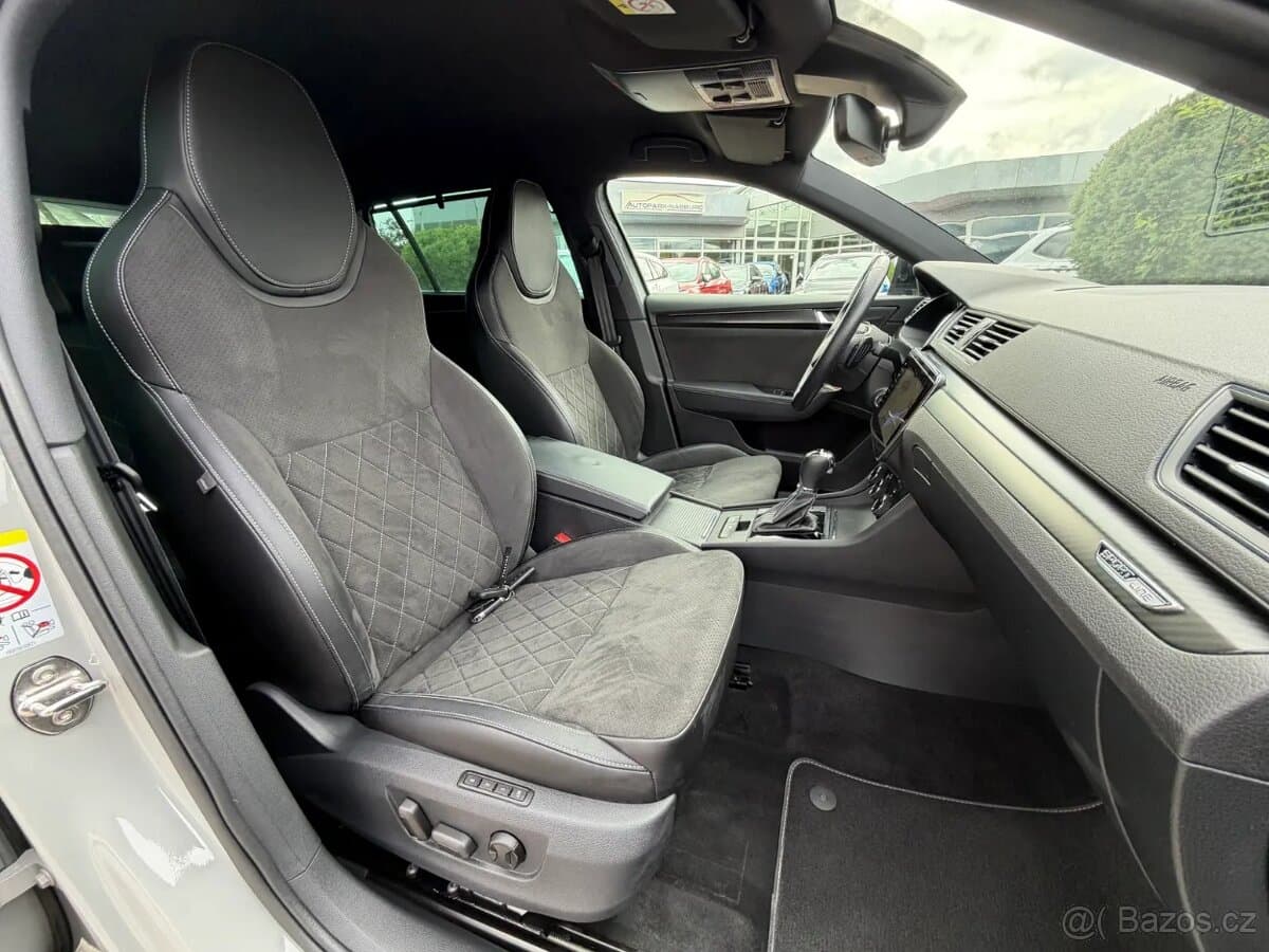 2023 Škoda SUPERB - 9