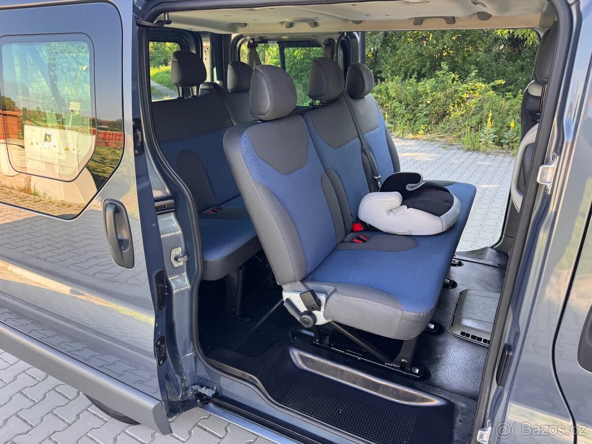 2012 Renault TRAFIC - 9