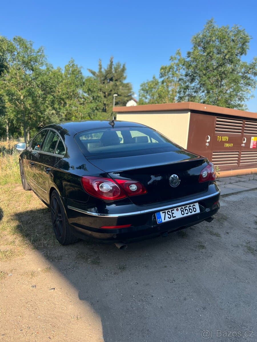 Volkswagen PASSAT CC - 9