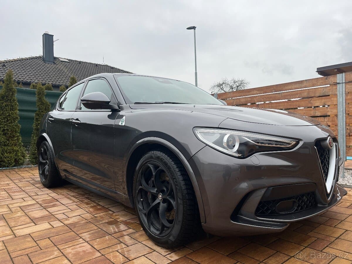 2020 Alfa Romeo STELVIO - 9