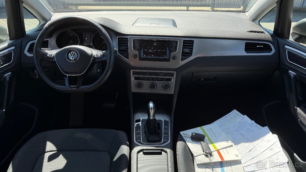 2015 Volkswagen GOLF - 9