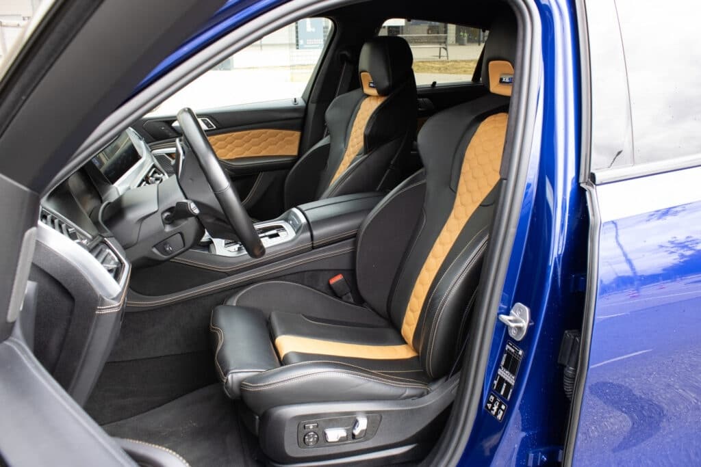 2021 BMW X6 - 9