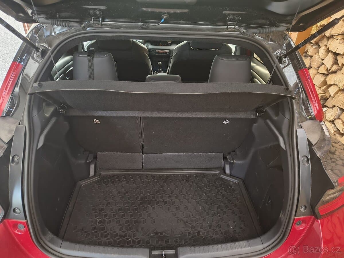 2022 Toyota YARIS - 9