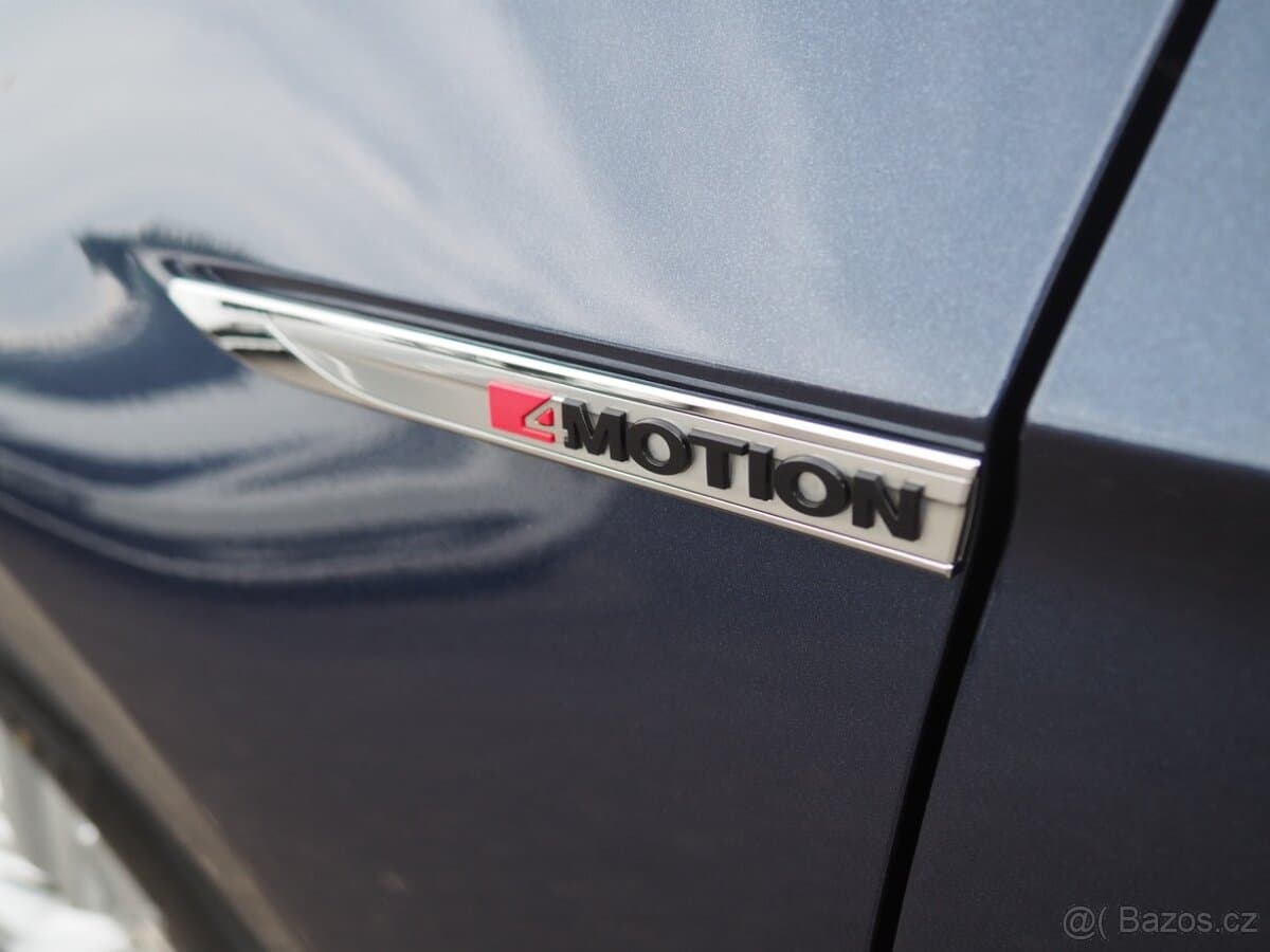 2016 Volkswagen PASSAT - 9