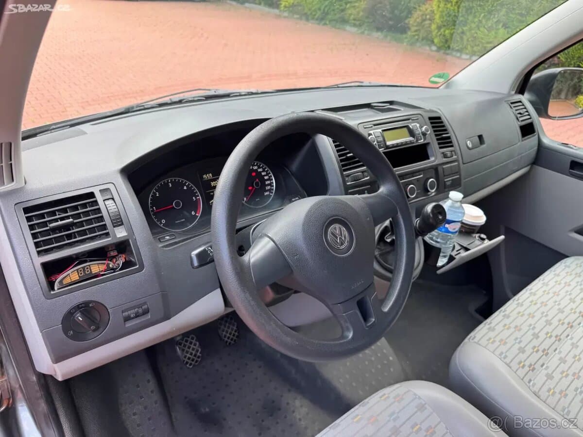 2010 Volkswagen TRANSPORTER - 9