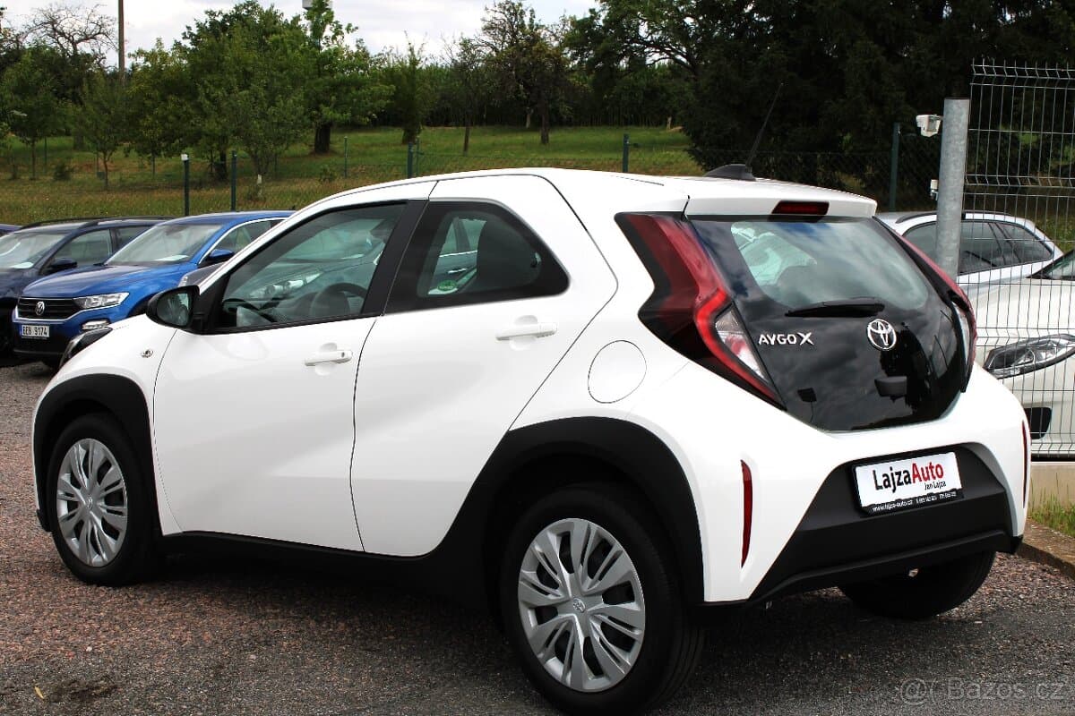 2024 Toyota AYGO - 9