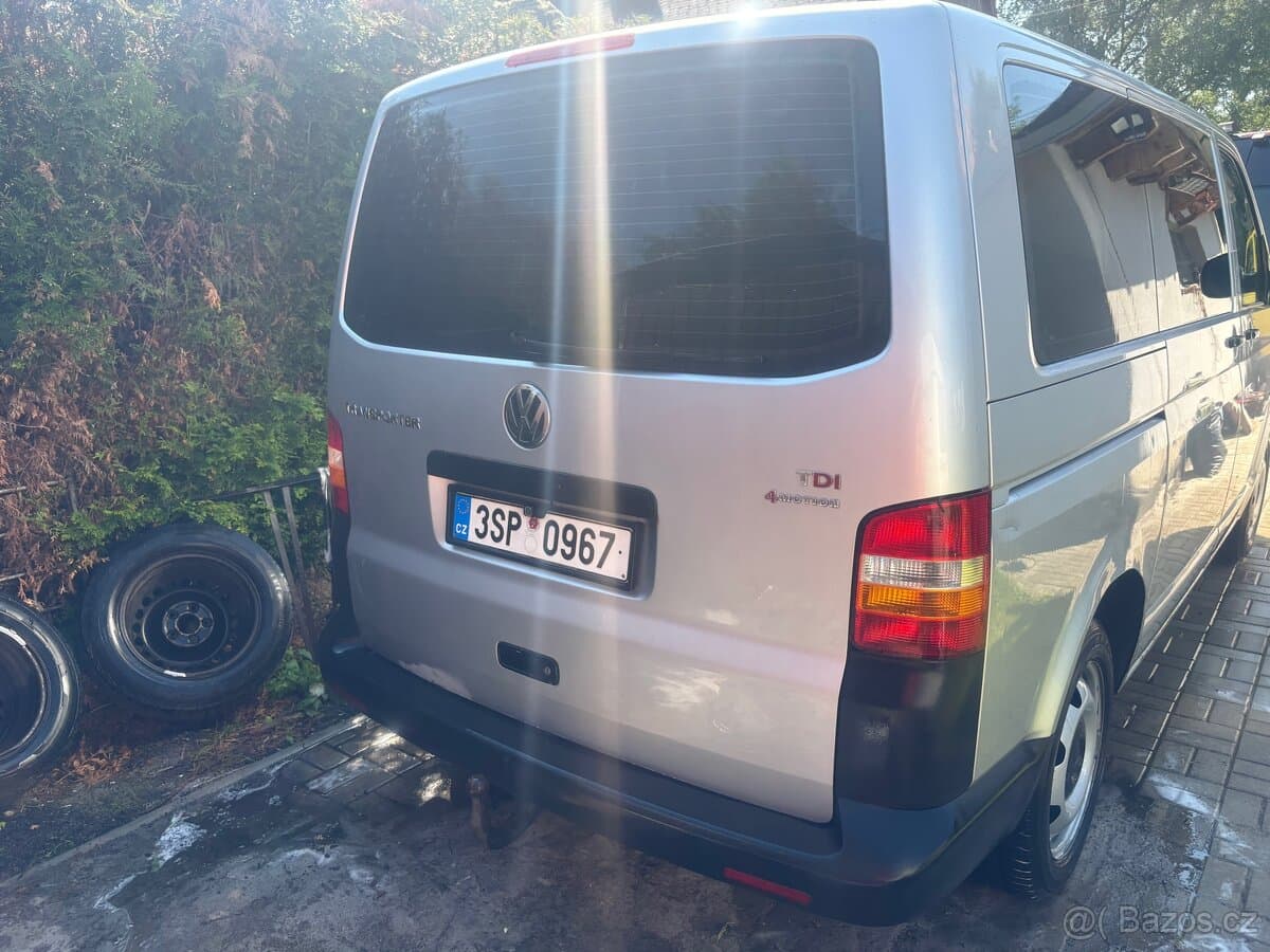 2007 Volkswagen CARAVELLE - 9