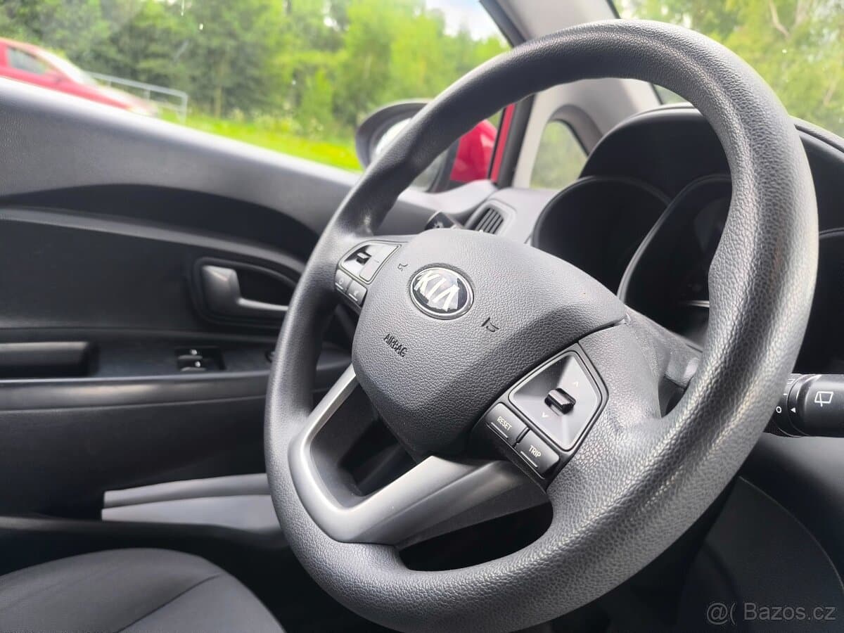 2014 Kia RIO - 9