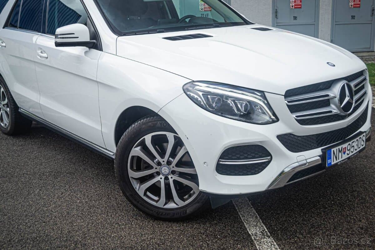 2017 Mercedes-Benz GL - 9