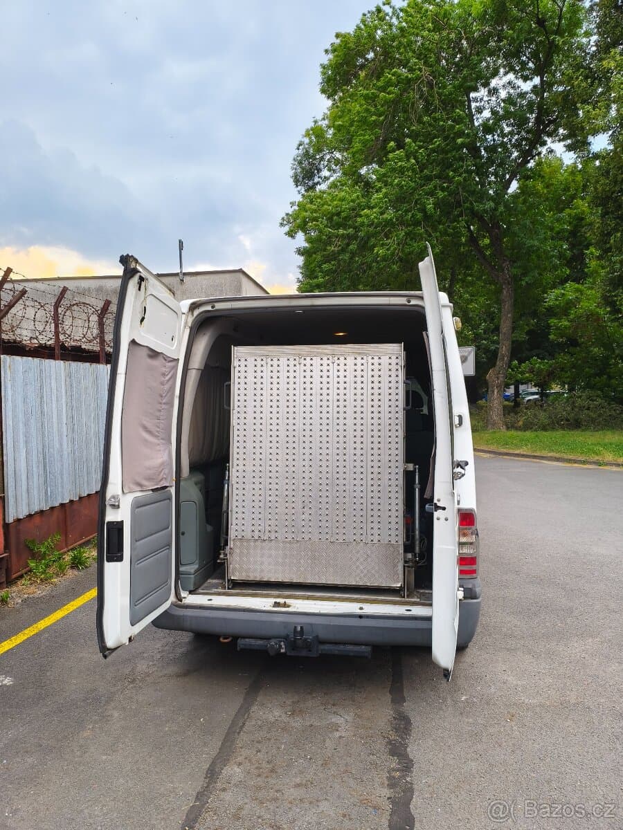 2011 Ford TRANSIT - 9