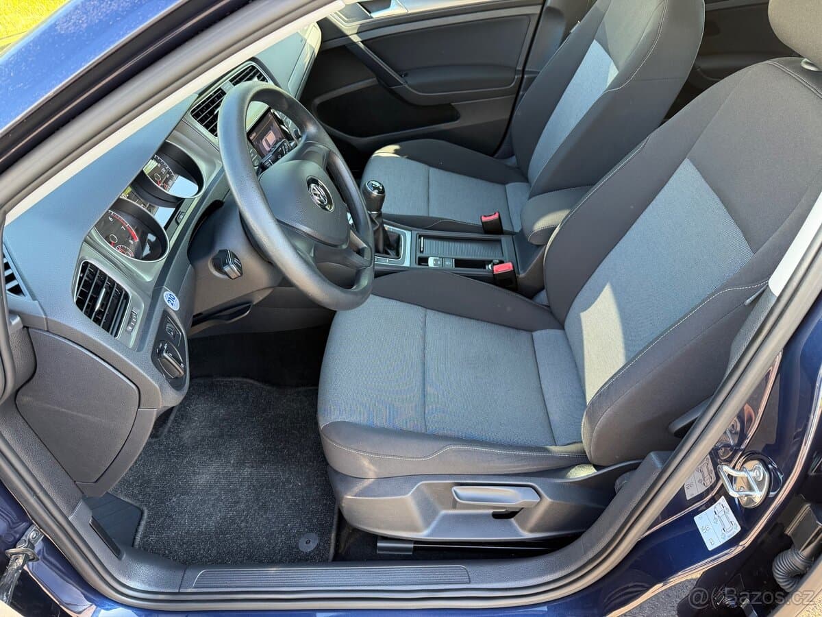 2013 Volkswagen GOLF - 9