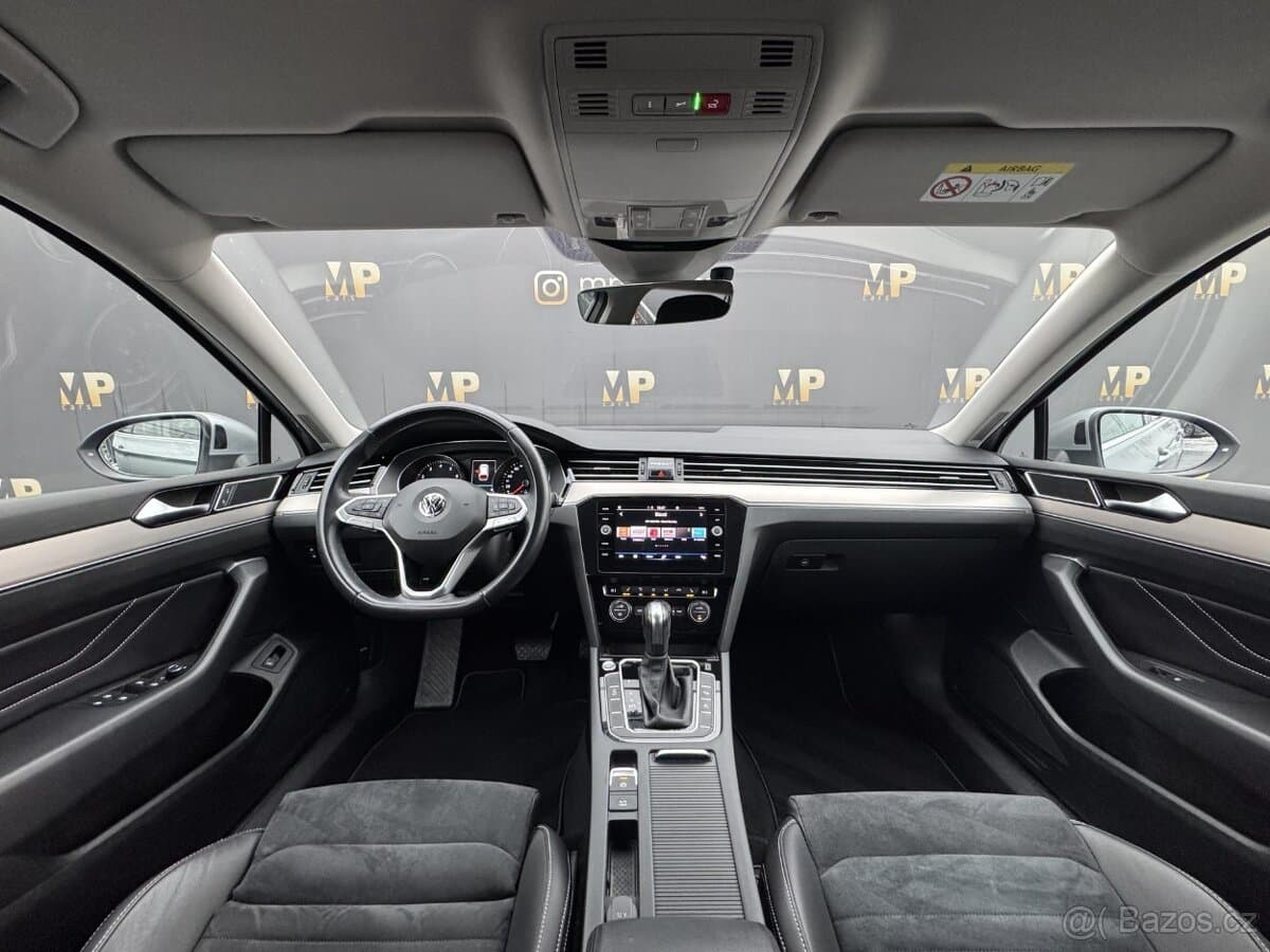 2020 Volkswagen PASSAT - 9