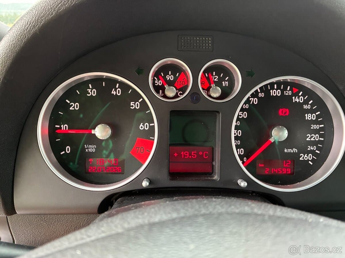 2001 Audi TT - 9